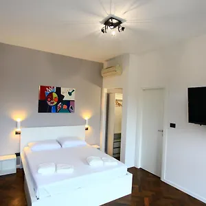 Allegra , Bologna Italien